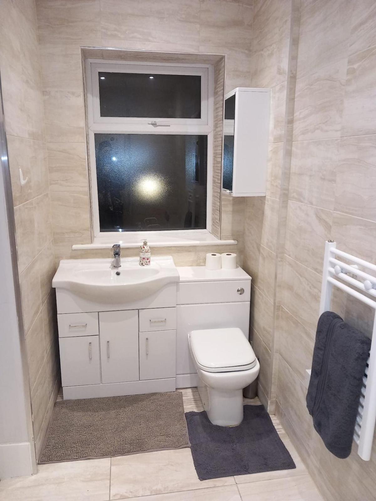Self Check In Flat 1 Jubilee Guest House บอกเนอร์รีจิส ภายนอก รูปภาพ