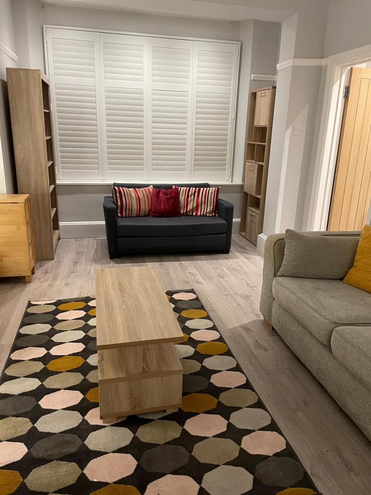 Self Check In Flat 1 Jubilee Guest House บอกเนอร์รีจิส ภายนอก รูปภาพ