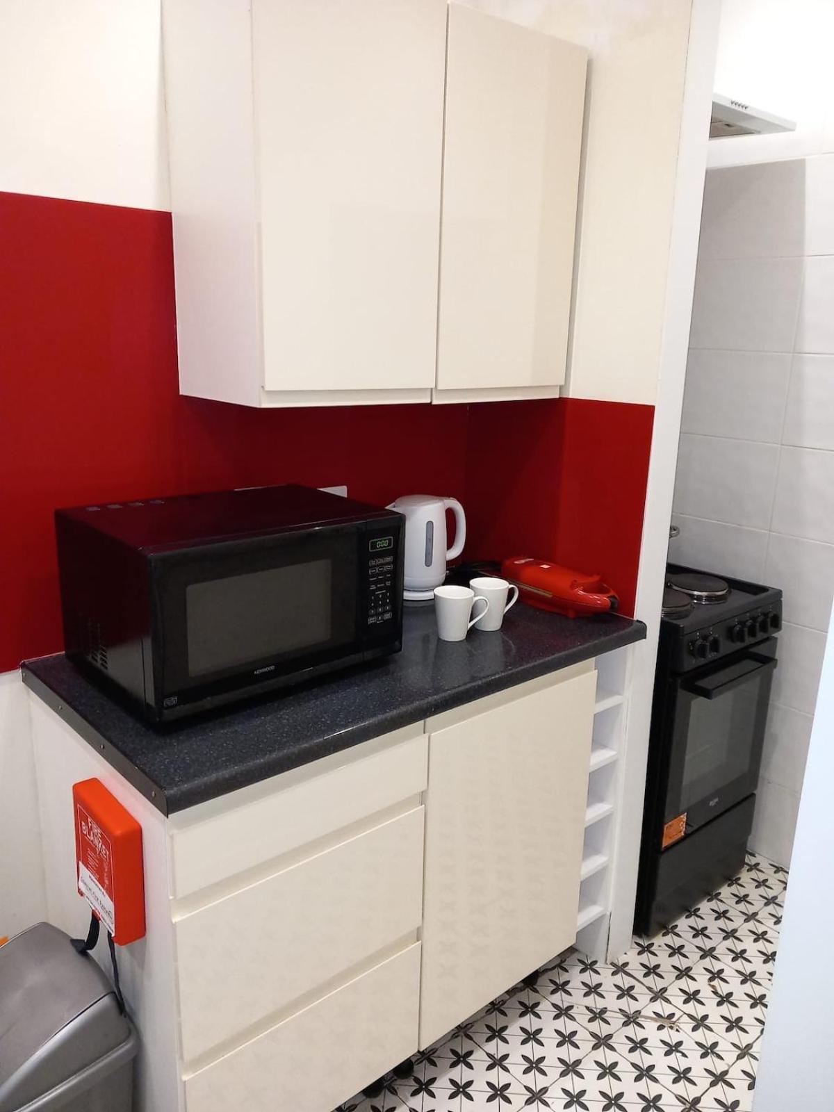 Self Check In Flat 1 Jubilee Guest House บอกเนอร์รีจิส ภายนอก รูปภาพ